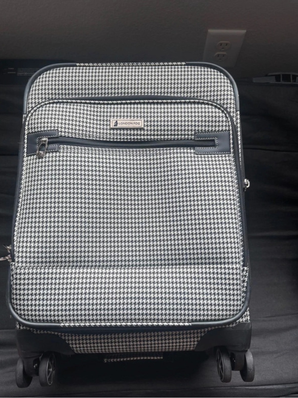 London fog carry on Bag